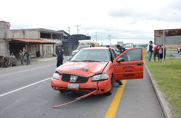 UN HOMBRE fue atropellado por no utilizar el puente peatonal, ocurrido en el kilómetro 12 de la carretera San Juan del Río – Tequisquiapan.