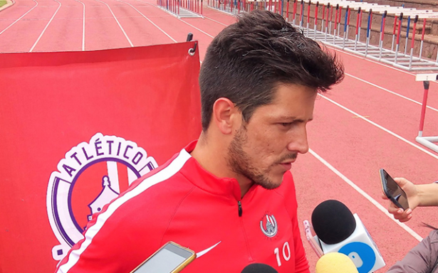 Existe gran ánimo y optimismo en el plantel, comentó el delantero uruguayo Pablo Olivera