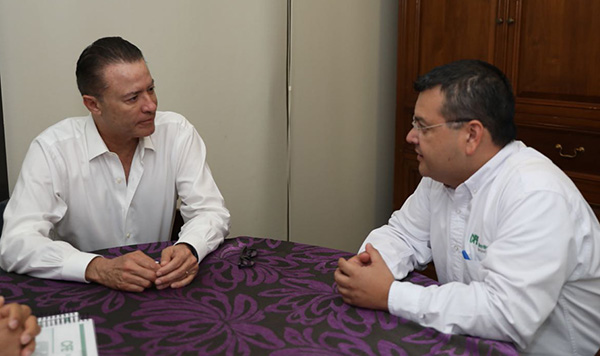Recibe Quirino Ordaz al nuevo superintendente de la CFE en Culiacán
