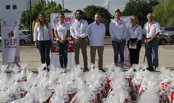 Casa Ley entrega a DIF Sinaloa 5,000 despensas para familias damnificadas