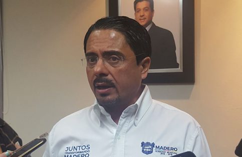 Se reúnen alcaldes de la zona con nuevo mando naval