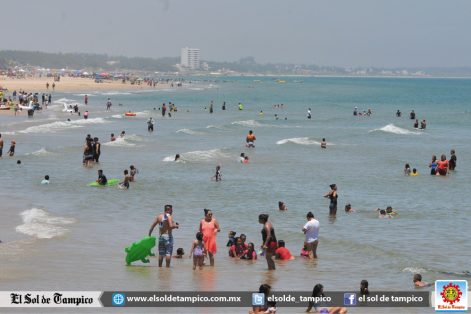 Disfrutaron las aguas de Miramar en verano 1.2 millones de paseantes
