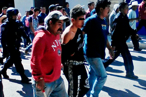 Luis N. de 15 años de edad, oriundo de San Esteban Tizatlán, quien declaró que se dedicaba al abigeato desde hace algunos meses junto con su compañero. / Héctor LORENZO
