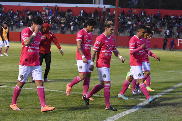 El empate no dejó satisfechos a los jugadores de Coyotes Tlaxcala. / Everardo NAVA