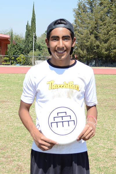Abel Alexander Hernández Ruiz representa al estado en frisbee. / Migdalia CARRO