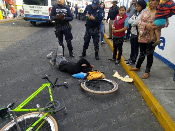 Un hombre fue arrollado por una unidad de la línea “Flecha Azul”, cuyo conductor logró darse a la fuga. / Moisés MORALES