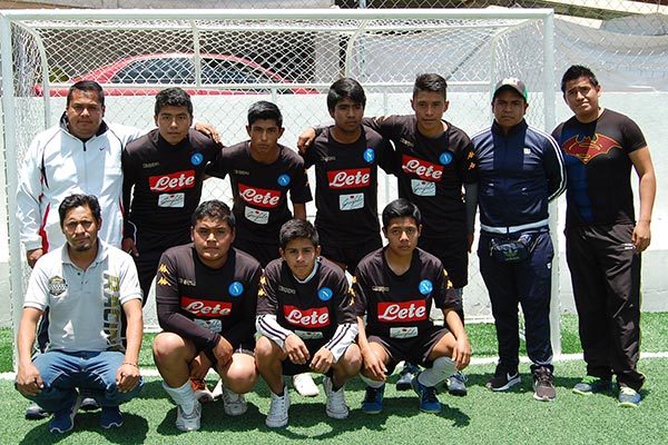Atlético San Pancho fue el campeón del Kokonet Fut en la categoría 14-15 años, quienes se hicieron acreedores a uniformes y reconocimientos por participar en la justa dirigida a estudiantes de educación básica. / Everardo NAVA