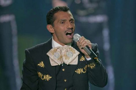 Oscar Cruz fungirá como padrino de aniversario