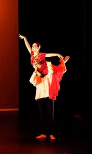 La bailarina Samantha Castrejón en escena