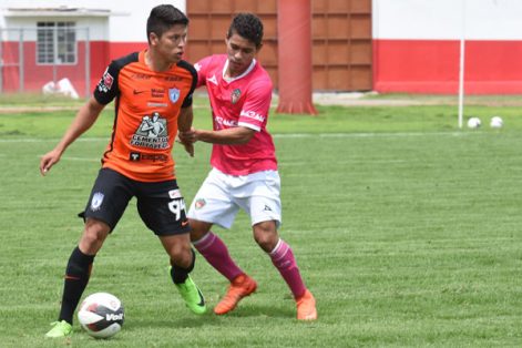 Arnold Ríos, de los jóvenes con experiencia que dan brillo a los Coyotes de Tlaxcala en la liga Premier./ Everardo NAVA