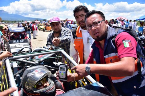 Para evitar contingencias y dar seguridad a la justa automotriz, se aplicó el alcoholímetro a los pilotos. / Héctor LORENZO