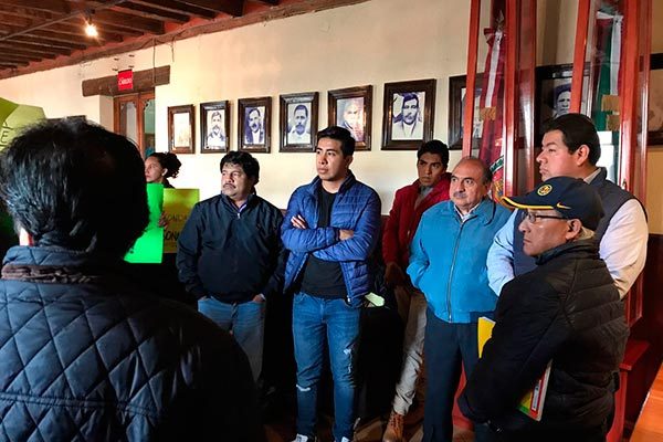 El Consejo Ciudadano por Tlaxcala mostró su inconformidad ante la negativa del presidente municipal de Chiautempan de recibirlos e informar los egresos y egresos de l alcaldía. / Moisés MORALES
