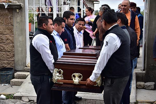 Ignacio Vázquez Acoltzi fue velado en La Candelaria, Tlaxcala, hoy será despedido en el panteón de Xochiteotla, municipio de Chiautempan