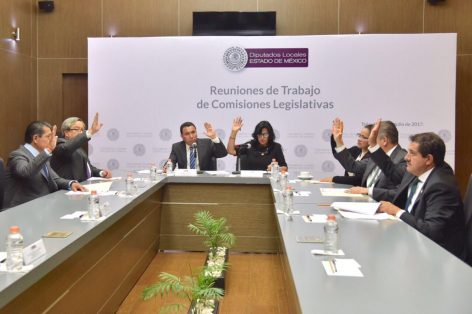 Llaman diputados a manifestar bienes