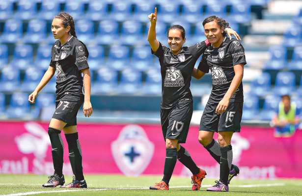 MÓNICA Ocampo y Berenice Muñoz andan imparables. Foto: Sol de Tulancingo.
