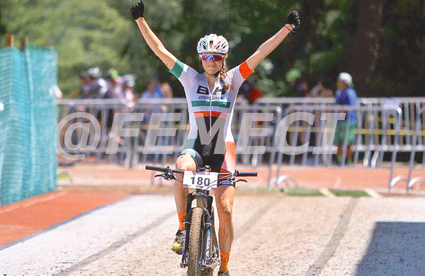 ABSOLUTA dominadora, Daniela Campuzano, en la meta. Foto: Sol de Tulancingo.