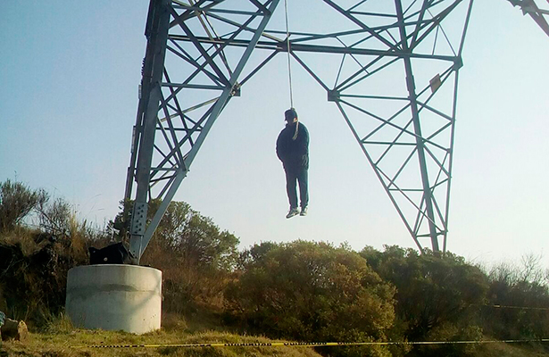 Se quitó la vida en torre de alta tensión