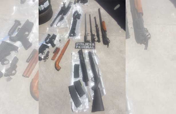 Detienen a sujeto con 10 armas y 12 mil cartuchos en Guanajuato