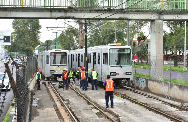 Descarrila unidad del Tren Ligero en Calzada de Tlalpan