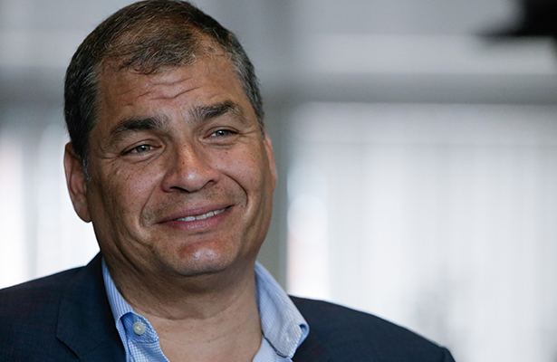 Correa, de la popularidad del poder al fantasma de la prisión