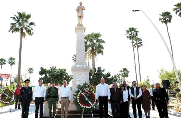 Encabeza Gobernador ceremonia para conmemorar natalicio de ... - Noticias del Sol de la Laguna