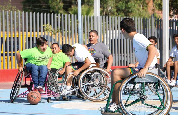 La demostración deportiva se llevó a cabo en el marco del 12 Congreso del Adolescente a solicitud de la institución educativa.