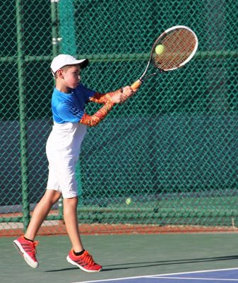 El deporte blanco también tendrá curso especializado, Tenis Camp del 3 al 28 de julio en Campestre Torreón.