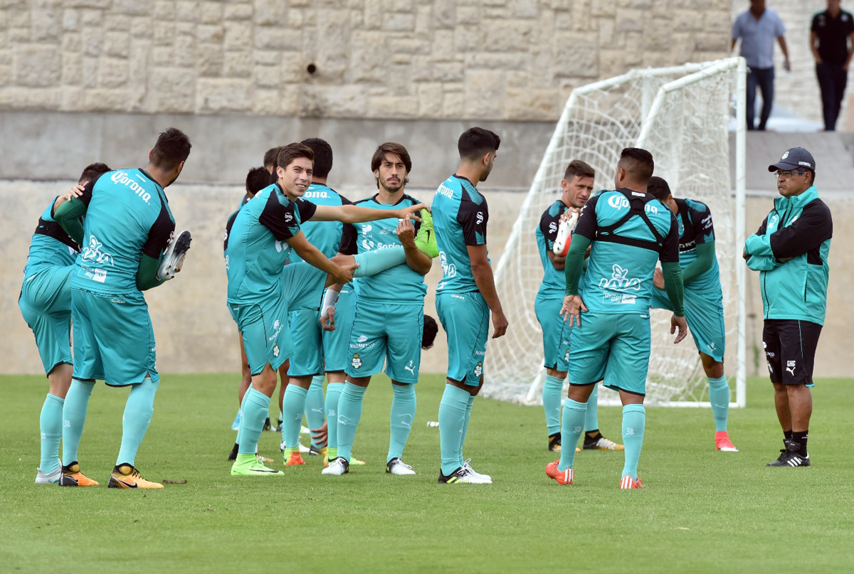 Tigres sufre dos bajas sensibles antes de visitar a Santos