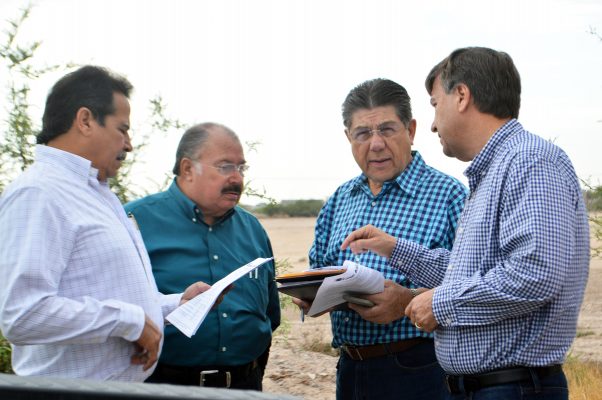 Acompañados por el director de Obras Públicas, Gerardo Berlanga Gotés, representantes del sector empresarial supervisaron obras de infraestructura programadas por el Comité Técnico del ISN.