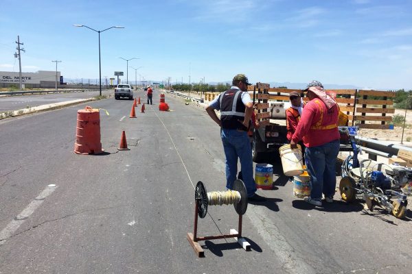 Se prepara la Dirección de Obras Públicas para iniciar próximamente la reparación del puente Villas del Renacimiento de la carretera Torreón-San Pedro.