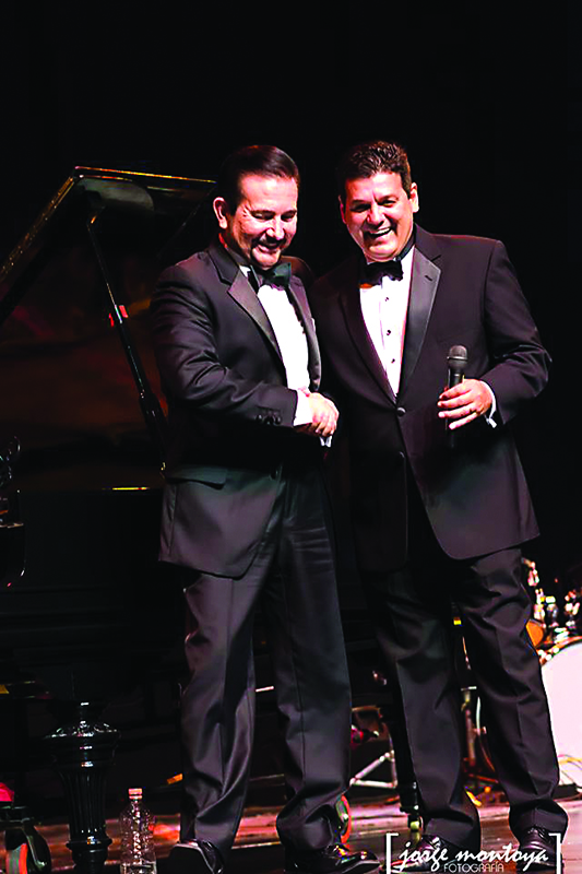 De momentos inolvidables disfrutaron los asistentes al concierto que ofreció el pianista Edy Morales como parte de un programa musical en el que actuó también Luis Gómez.