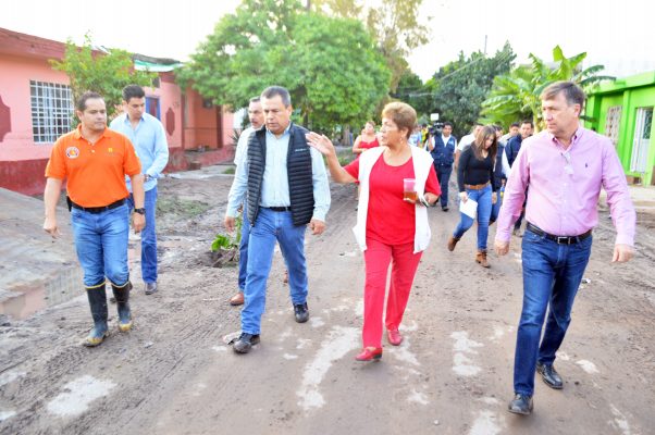 Ayuda inmediata para las alrededor de 200 familias que padecieron los efectos de la inundación que las lluvias provocaron el martes, ofreció el alcalde Jorge Luis Morán Delgado.