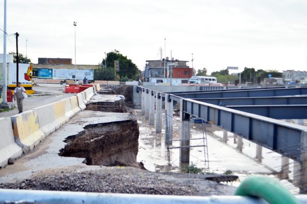 Aseguran las autoridades que la Estación Nazas del Metrobús, una vez terminada, no se volverá a inundar en tiempos de lluvias porque contará con su propio sistema de drenaje pluvial.