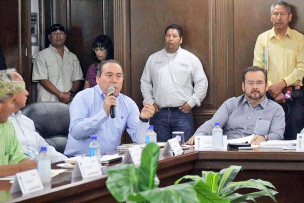 Se incluyen ingresos del 1.5 por ciento de empresas particulares que presten servicios de transporte.