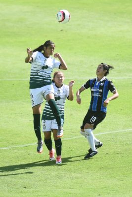 Santos femenil buscará hoy una victoria ante Necaxa y así poner fin a la mala racha de nueve partidos sin triunfo.