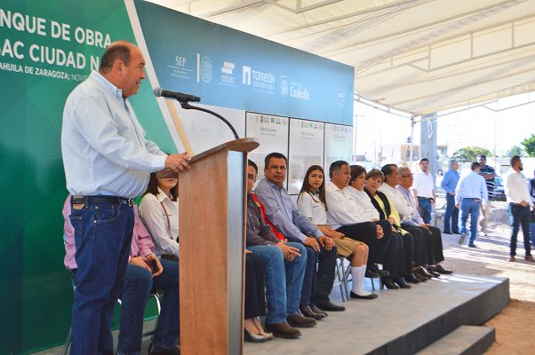 Se celebró ayer el inicio de los trabajos de construcción de un nuevo plantel del Colegio de Bachilleres de Coahuila y dos más del sistema CECYTE, en actos presididos por el gobernador Rubén Moreira.