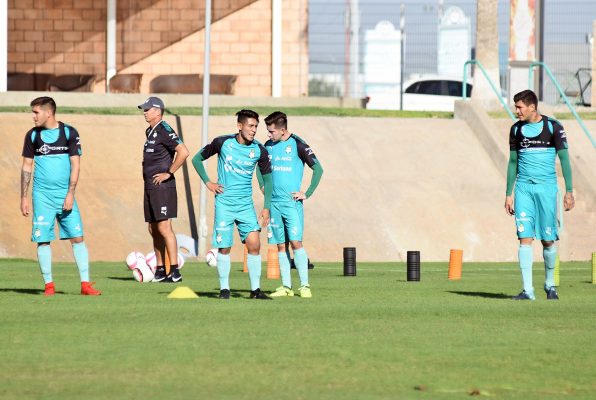 Santos buscará ganar los últimos seis puntos del torneo de liga y mejorar su posición en la tabla del descenso.