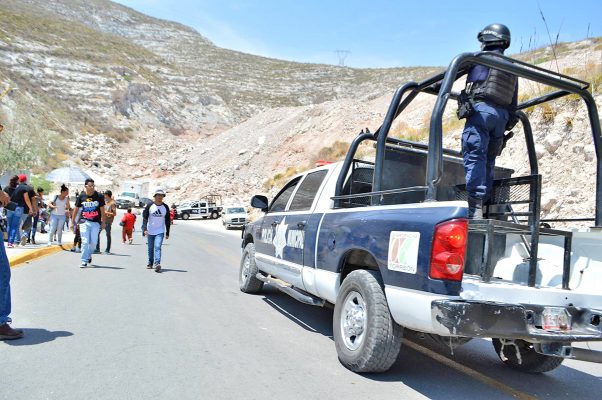 Intensificar las acciones de patrullaje y fortalecer los filtros de revisión, se acordó ayer en reunión del Grupo de Coordinación Operativa, como parte de una estrategia orientada a abatir la incidencia delictiva.