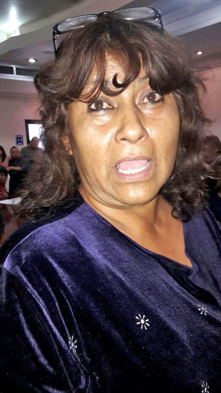 Rosario Adame, de la colonia División del Norte, denuncia aguas negras y verdes por fugas que tienen hasta 3 meses.