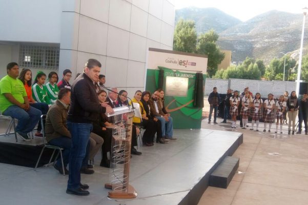 A una población de 242 estudiantes benefician las nuevas instalaciones del CECyTE "La Jabonera" inauguradas este viernes por el gobernador Miguel Ángel Riquelme.
