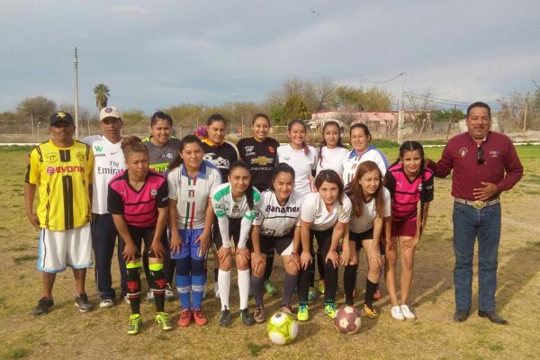 En esta 9ª edición de la Copa de Futbol Carlos Herrera, destaca la gran participación de equipos femeniles.
