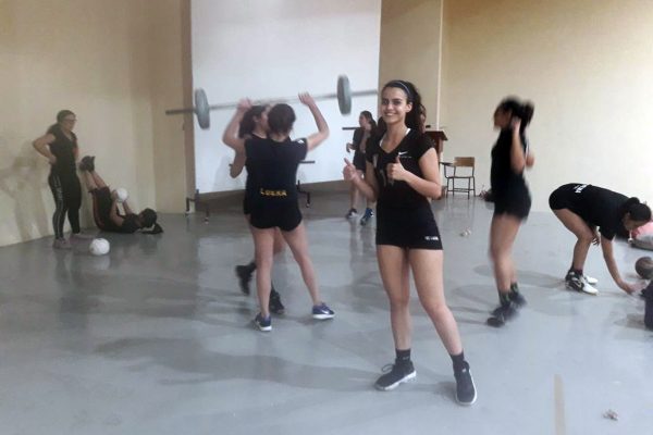 Trabajo de gimnasio realizan periódicamente las alumnas del Tec Laguna que integran el equipo de volibol.
