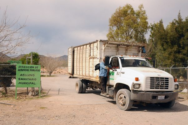 En días pasados se realizó una visita y supervisión de las instalaciones del Relleno Sanitario, por funcionarios municipales y estatales, así como empresarios que tienen la intención de crear un Centro Regional de Transparencia.