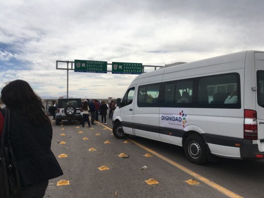 Revientan priistas caravana de la dignidad en Durango