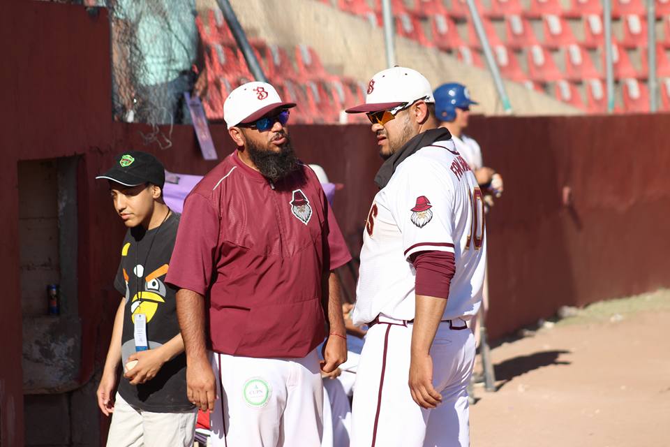 byn Carlos Baca