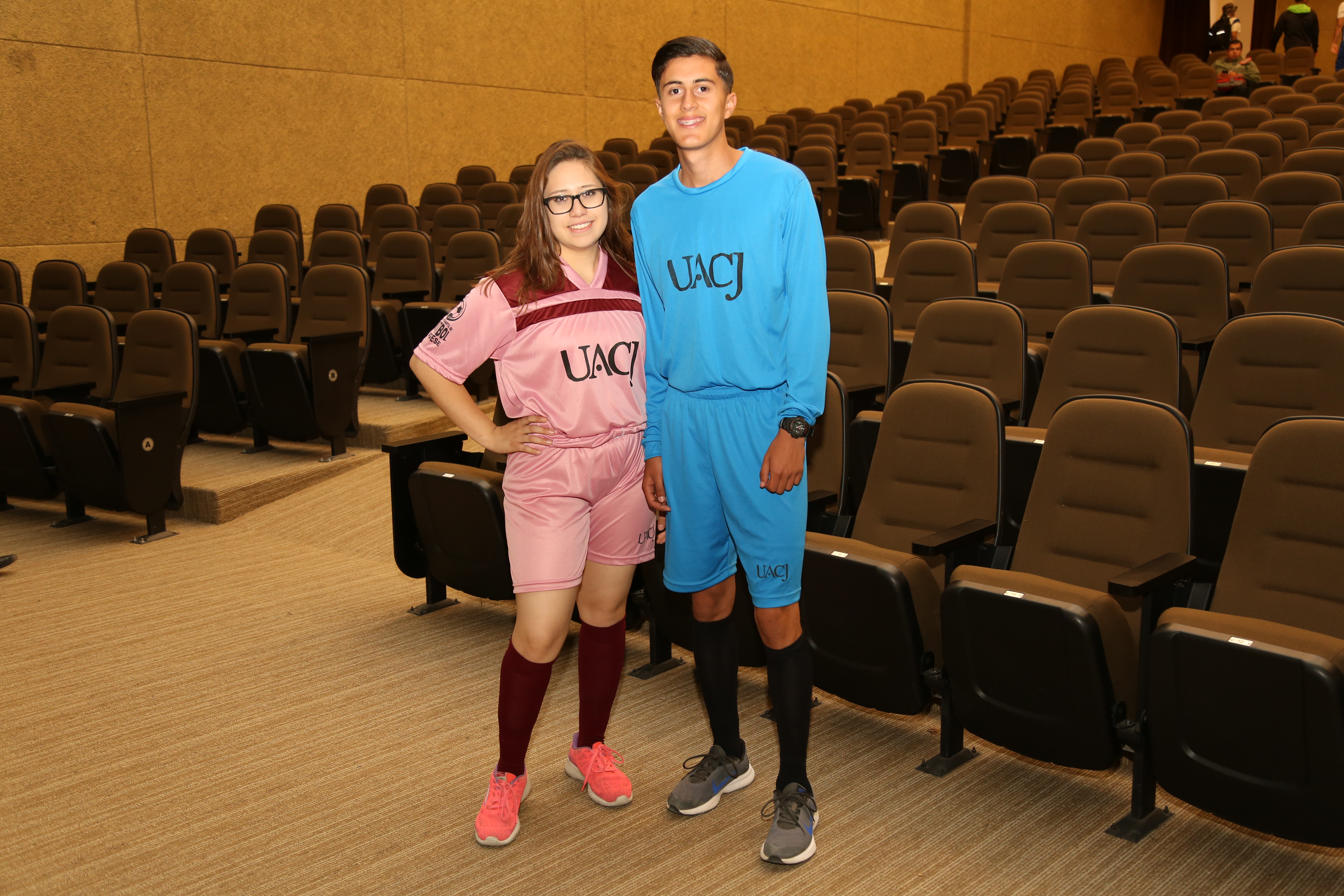 byn uniformes UACJ