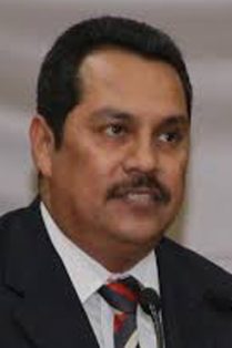 LUIS ARMANDO DÍAZ.