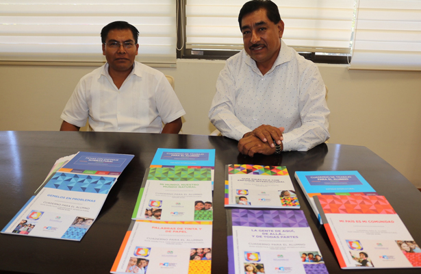 El titular de la SEP, Héctor Jiménez Márquez, presentó los acervos bibliográficos editados por el sistema educativo sudcaliforniano para la atención de más de mil 387 niños, niñas y adolescentes migrantes.