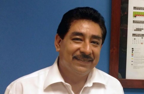 El secretario de Educación Pública de BCS, Héctor Jiménez Márquez, aclara que esta actividad fue promovida a iniciativa de la directora del plantel. / El Sudcaliforniano