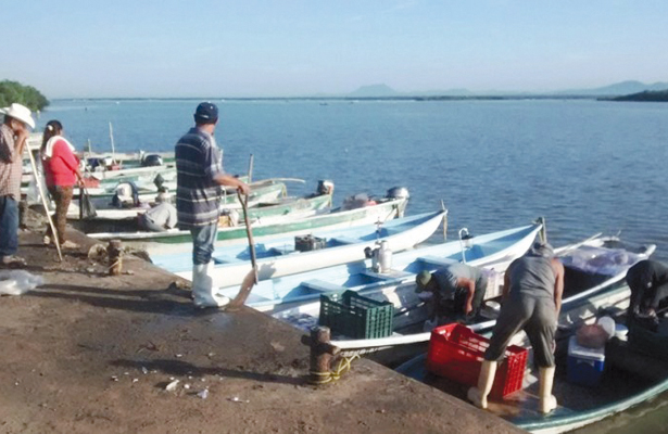 Cumple, programa de seguro de vida para pescadores